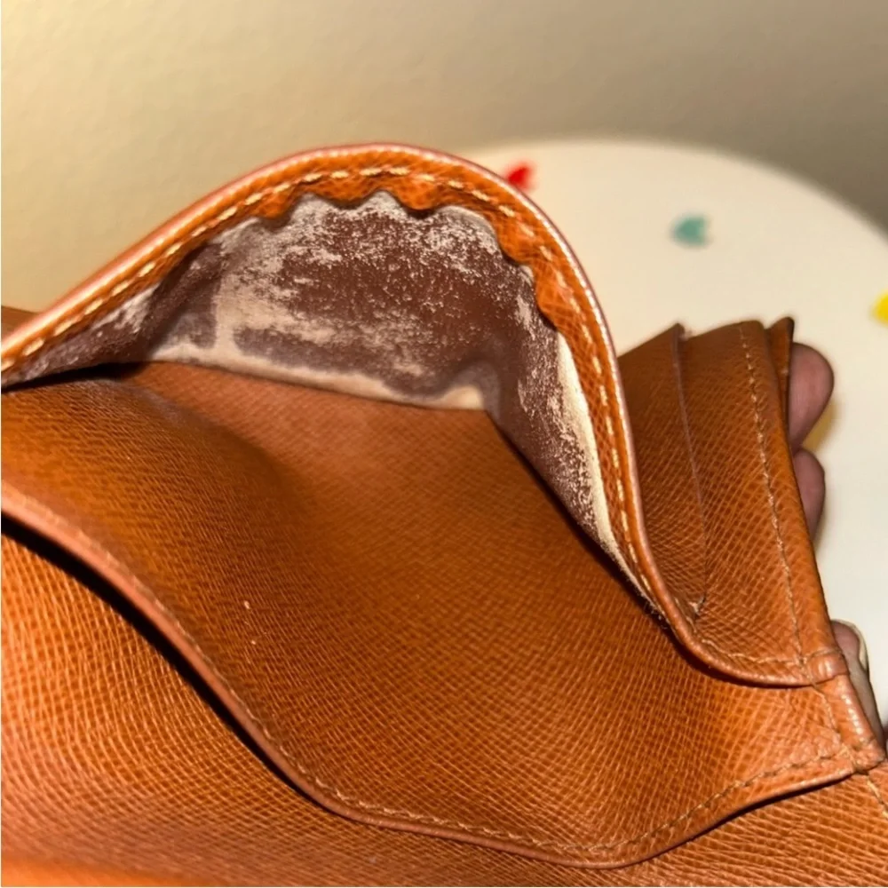 Louis Vuitton Monogram Kisslock Wallet
